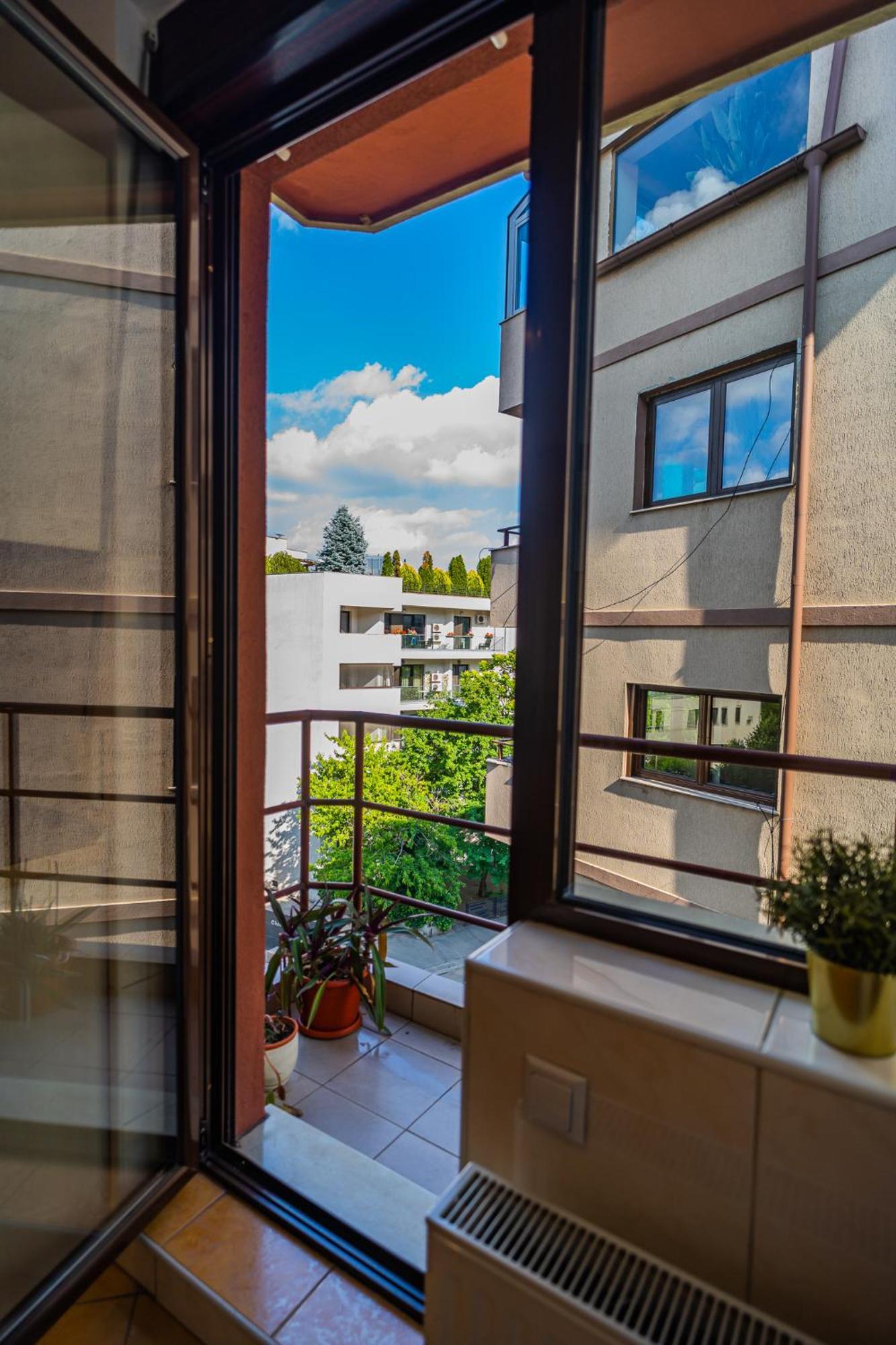 Amazing City View Residences - Penthouse & Apartment Bucharest Exterior photo